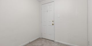 Simply Beautiful, Spacious 2 Bd/1Bth Condo on 50 acres of parklike setting w/ winding paths! Gallery 14