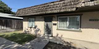 1704 Rose Avenue Gallery 1