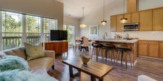 Spacious Happy Valley Townhome Featuring Three Bedrooms, Two Balconies & Attached Garage Spacious Happy Valley Townhome Featuring Three Bedrooms, Two Balconies & Attached Garage Gallery 6