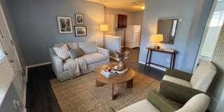 2086 Hubert Avenue - 3 Gallery 1
