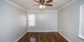 2819 26th Street Gallery 35