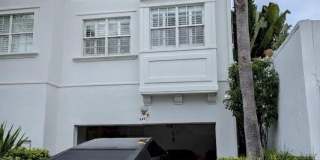 290 NE 5th Avenue Gallery 1