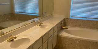 901 N MONROE Street Gallery 11