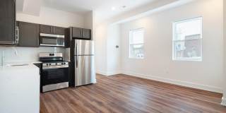 212 MANHEIM Street Gallery 2