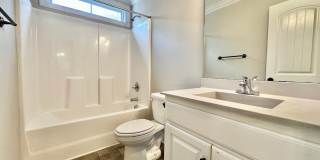 3 BD, 2 BA Home in Wilson Gallery 18