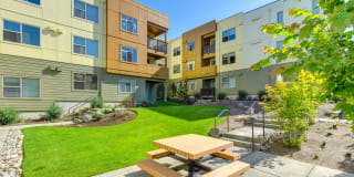 Madison Bellevue Gallery 18