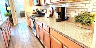 FULLY-FURNISHED 4/Bed 2/Bath in LAVEEN Gallery 9
