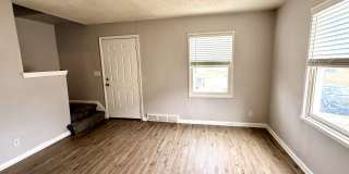 9534 Charlotte Street Gallery 1