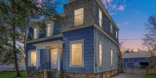 611 N Jackson Street Gallery 1