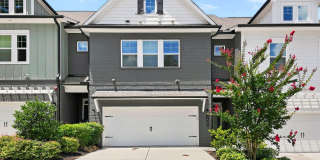 3 Bedroom, Loft, and 3.5 Bath Townhome Near Truist Park Gallery 1