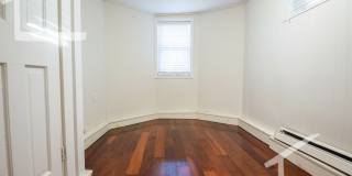 Nice 5 bed in Allston Gallery 15