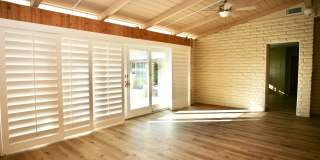 Mid-Century Modern 3Br 2Ba on 1/2ac with View! Gallery 14
