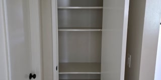 Welcome to Reeves Apartments Gallery 27