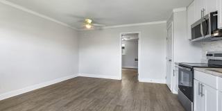 Edgewater Gallery 16