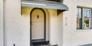 Spacious 4 Bed/ 3.5 Bath Home in Madison w Detached Office and Full Bath, 2 Car Garage, 1/2 acres lot, Pet Friendly Gallery 1