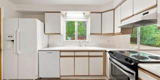 Large Arvada house with yard Gallery 6