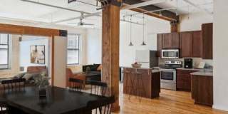 Lee Lofts Gallery 12