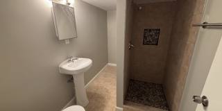 1511 Retreat Street Gallery 8