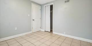 3914 Erdman Avenue - 1 Gallery 18