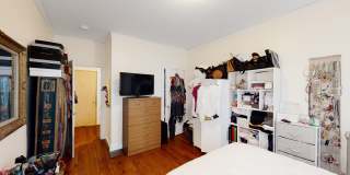 Great location; Gorgeous, Sunny 1-bed Available for 9/1! Gallery 6