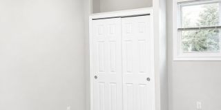 Brand New Luxury 3BR Top Floor Apartment | Washer/Dryer | Easy NYC Commute | Pet Friendly Gallery 16