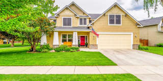 Beautiful Craftsman Style Home Gallery 1