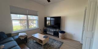 MOVE IN SPECIAL: $1000 OFF 1ST MONTH'S RENT!** Gallery 7