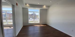 9 E Mt. Royal Gallery 14