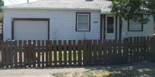 ***Coming Soon April 30, 2026***Rare Gonzaga-area 1-bed with yard, garage, and bonus space. Gallery 1