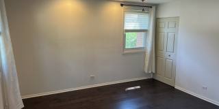 1927 Farmington Court Gallery 16
