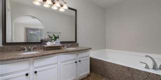 This beautiful 2 Bedroom and 2 Bath Condo in Northwest Vegas! Gallery 12
