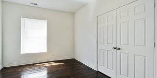 1030 E 47th St Gallery 10