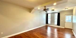 Charming 3 Bedroom/2.5 Bathroom Townhome in Hampden! Gallery 4
