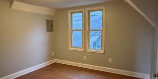 21 N Walnut Street unit: 3 Gallery 1