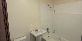 2423-2425 South 28th Street - 2423 2423-2425 South 28th Street - 2423 Gallery 3