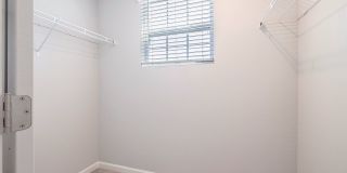 1694 Pine Street Gallery 12