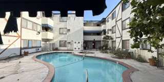 18530 Hatteras Street Gallery 18
