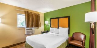 Chesapeake - Churchland Blvd. Gallery 16