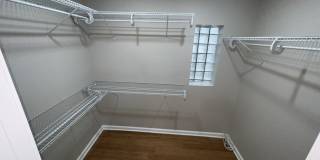 3839 BEECHWOOD BOULEVARD Gallery 9