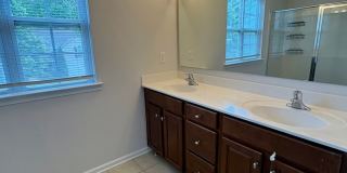 4BR/3BA Home in Winding Walk Gallery 12