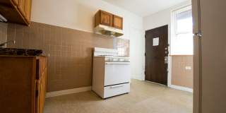 7801-11 S Kingston Gallery 17