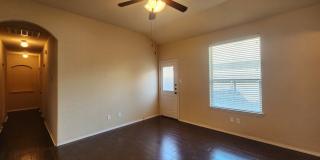 Wood Like Tile Flooring & Vinyl Plank - No Carpet / 1 Story Unit/ Fenced in Yard / Interior Washer Dryer Connections / CISD Gallery 7