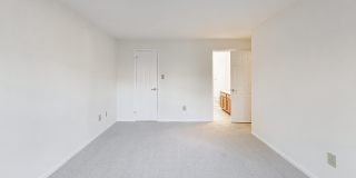 5707 BREWER HOUSE Circle unit: T-2 Gallery 20