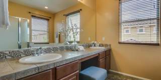 GREAT LOCATION!  Fabulous move-in ready 5 bed /3 bath home in south Tempe Gallery 34