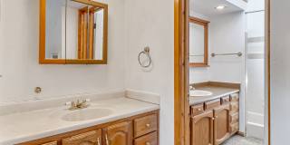 Redlands Escape - 2 Bedroom Condo with sunroom! Gallery 12