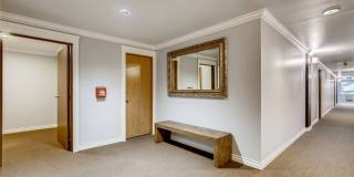 2 Bedroom Corner Unit, excellent location!! 2 Bedroom Corner Unit, excellent location!! Gallery 4