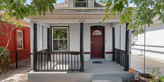 Available NOW! 3 Bedroom 1 Bath Home in Denver! Gallery 1