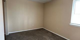 1106-1108 S. Joplin Gallery 17