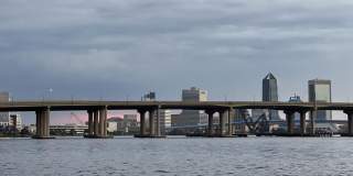 2064 HERSCHEL Street Gallery 26