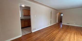 $0 DEPOSIT OPTION. CHARMING 2BED/1BATH DUPLEX NEAR SLOAN LAKE!! Gallery 11